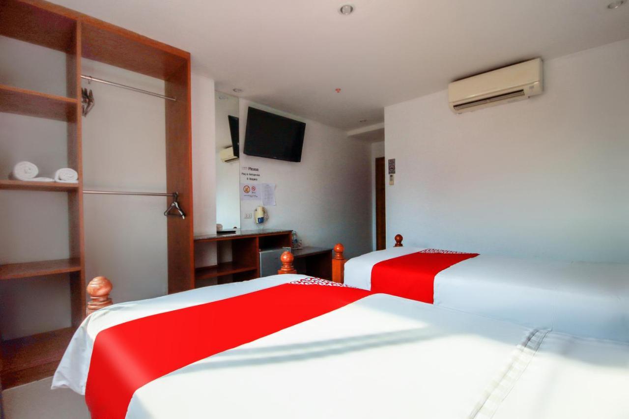 Oyo 861 Patong Dynasty Hotel Exterior photo